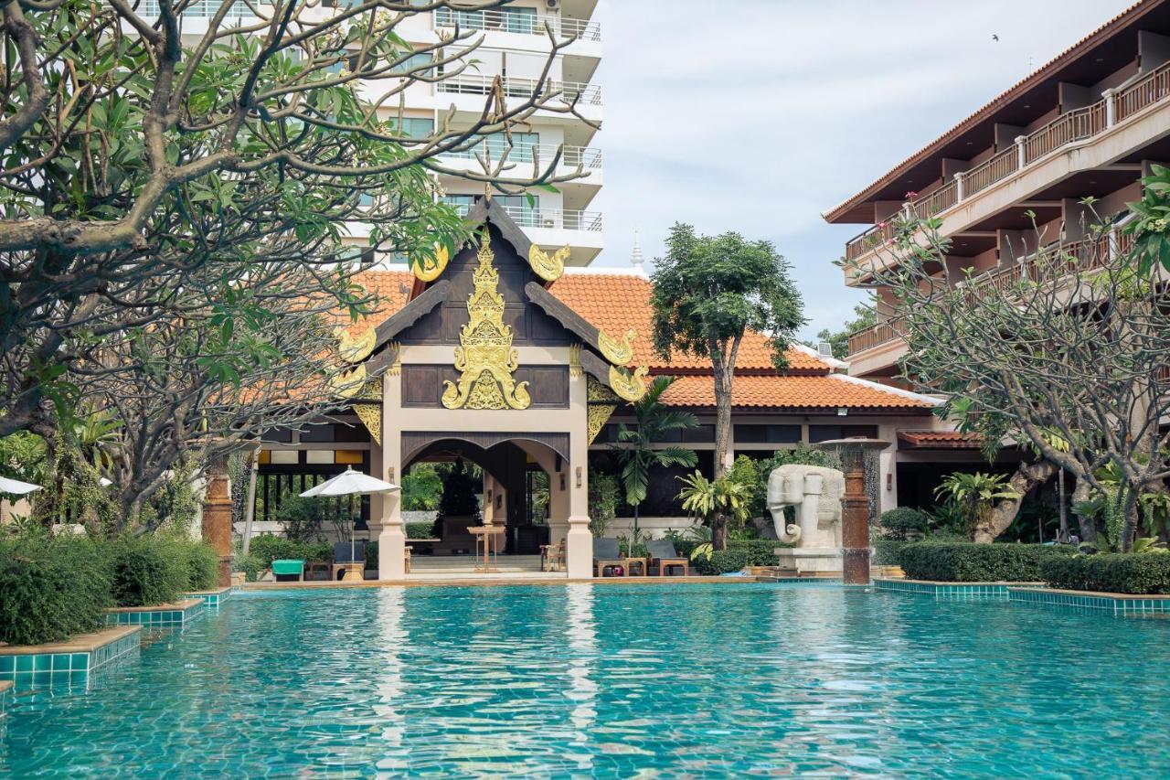 Avalon Beach Resort Pattaya Bagian luar foto