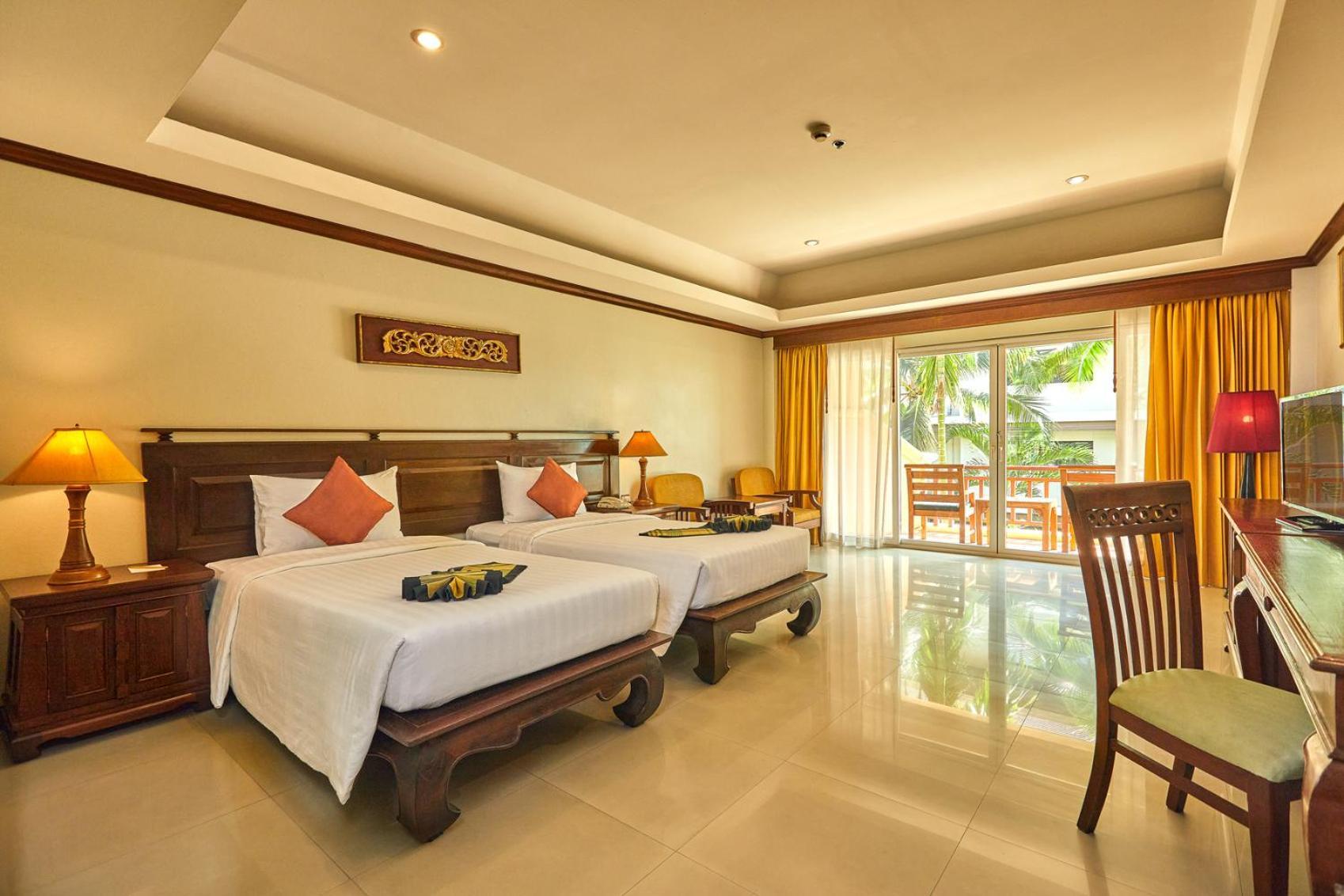 Avalon Beach Resort Pattaya Bagian luar foto